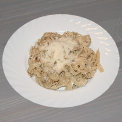 Итальянская паста с грибами в сливочном соусе